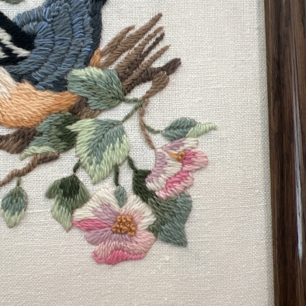 Nuthatch Embroidery Bird Floral Hand Made Wall Hanging Framed Vintage - Picture 4 of 10
